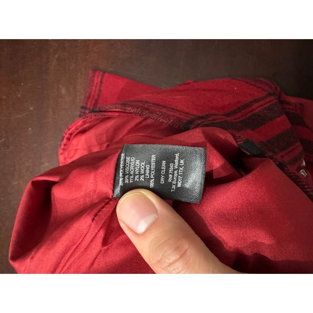 NWT BRITISH KHAkI Red Black Plaid Wrap Mini Skirt Size 8 - Picture 4 of 10